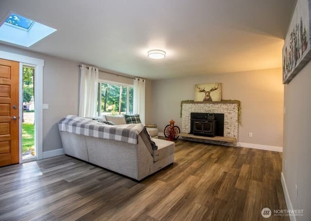 Property photo for 27719 217th Avenue SE, Maple Valley photo 2