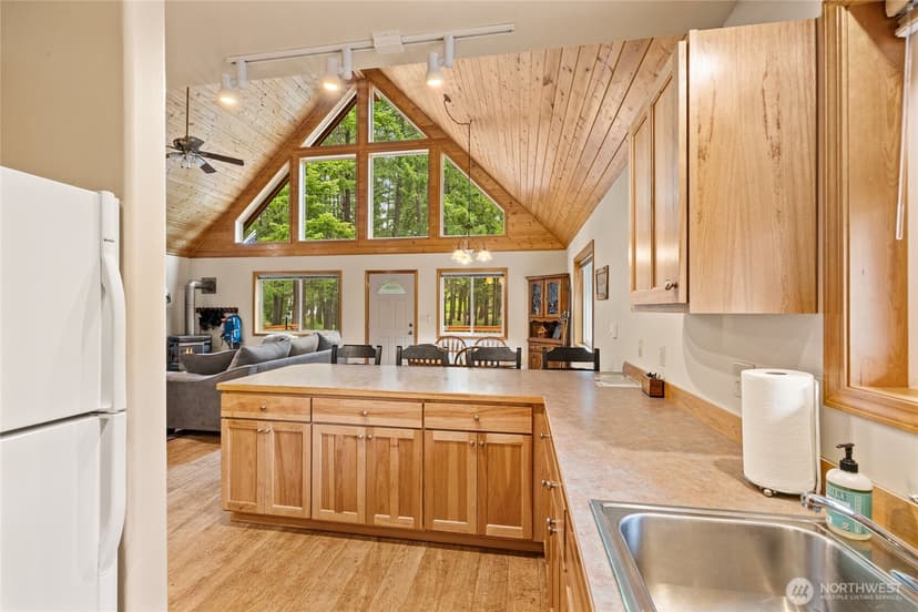 Property photo for 420 Vinegar Bend Road, Ronald photo 13