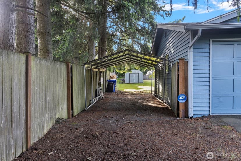 Property photo for 9920 2nd Avenue SE, Everett photo 21