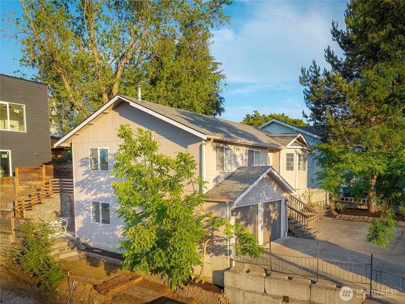 Property photo for 5050 35th Avenue S, Seattle