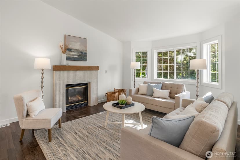 Property photo for 5050 35th Avenue S, Seattle photo 6
