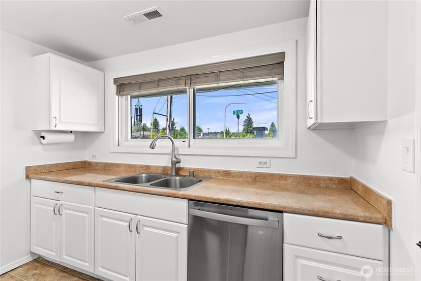 Property photo for 1000 D Street SE, Auburn photo 15