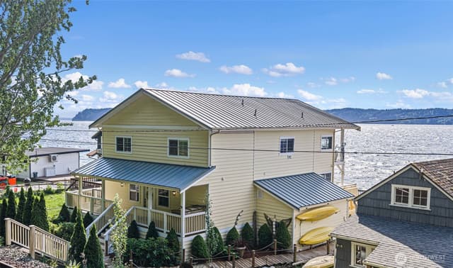 Property photo for 8116 Naketa Beach Walk, Mukilteo photo 2
