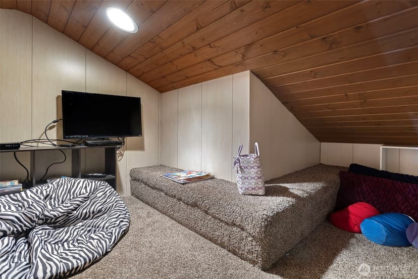 Property photo for 8116 Naketa Beach Walk, Mukilteo photo 35
