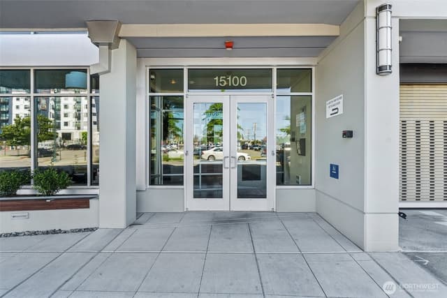 Property photo for 15100 6th Avenue SW #625, Burien photo 4