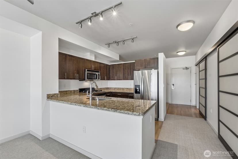 Property photo for 15100 6th Avenue SW #625, Burien photo 9