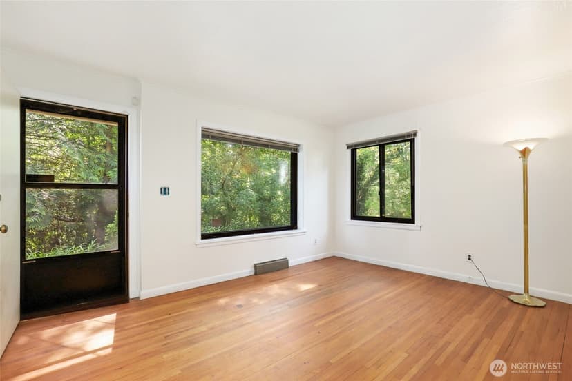 Property photo for 13619 Des Moines Memorial Drive S, Burien photo 9