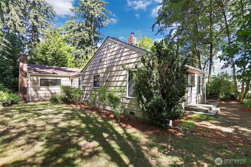 Property photo for 13619 Des Moines Memorial Drive S, Burien photo 19