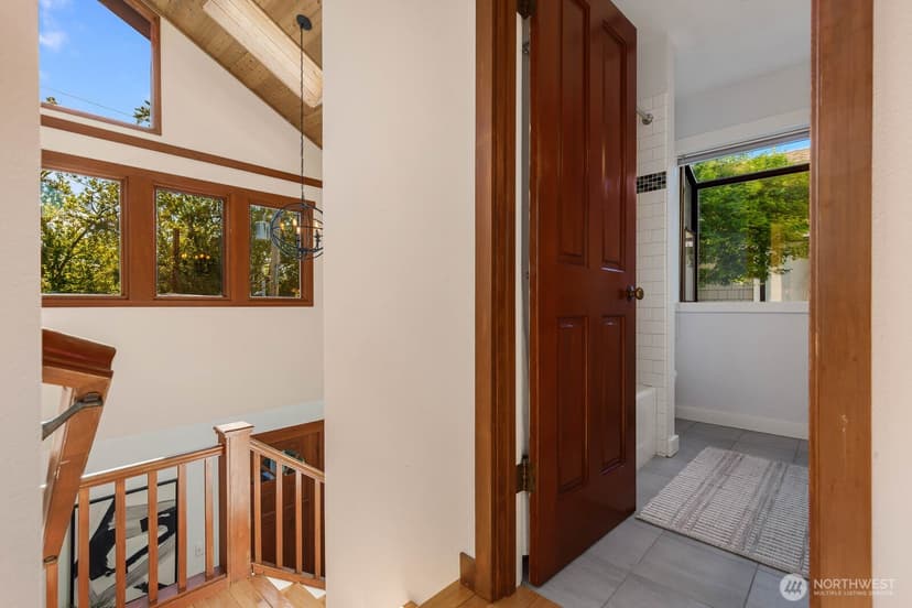 Property photo for 2706 1st Avenue W, Seattle photo 26