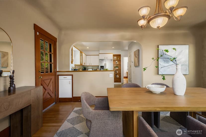 Property photo for 2706 1st Avenue W, Seattle photo 23