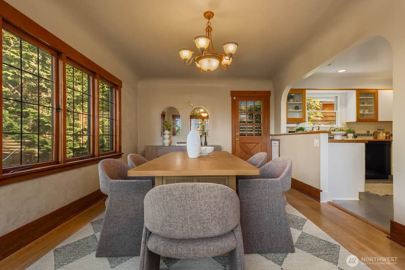 Property photo for 2706 1st Avenue W, Seattle photo 22