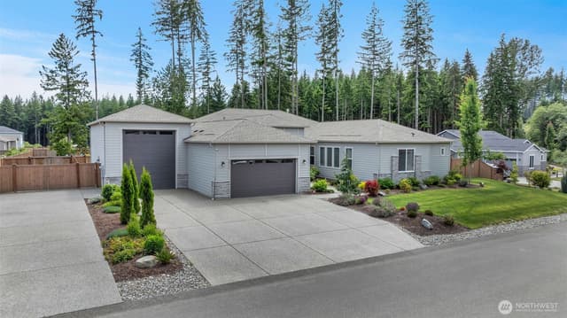 Property photo for 12716 144th Avenue NE, Lake Stevens photo 2