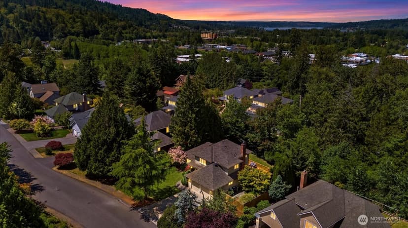 Property photo for 1030 NW Inneswood Drive, Issaquah photo 36