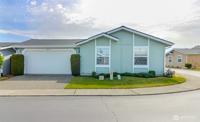Property photo for 24112 221st Place SE #46, Maple Valley photo 3
