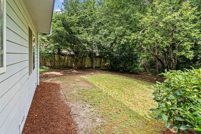 Property photo for 10913 Crocus Place NW, Silverdale photo 3