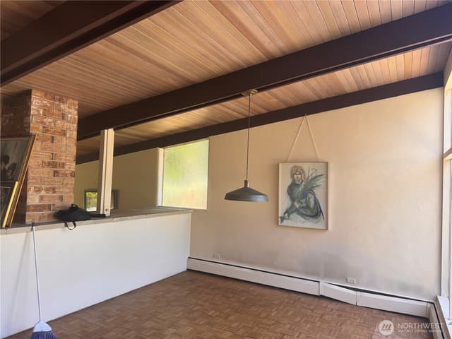 Property photo for 10419 Brook Lane SW, Lakewood photo 4