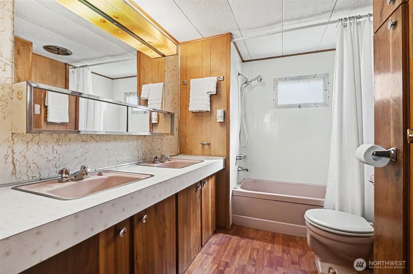 Property photo for 10515 Woodinville Drive #4, Bothell photo 17
