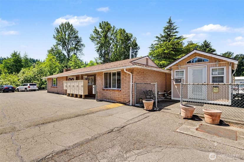 Property photo for 10515 Woodinville Drive #4, Bothell photo 20