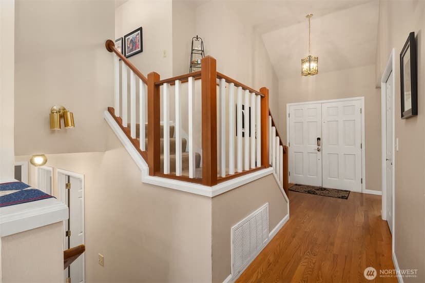 Property photo for 3121 206th Place SW, Lynnwood photo 17