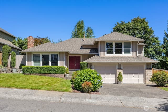 Property photo for 3121 206th Place SW, Lynnwood