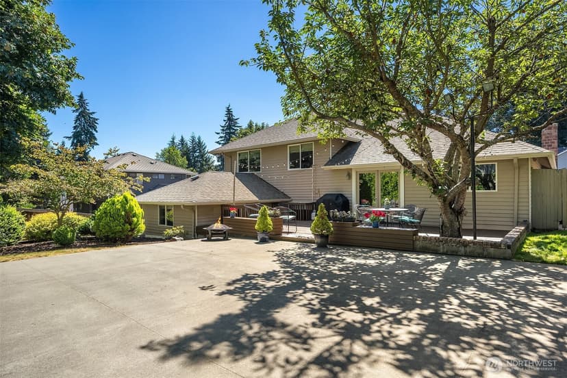 Property photo for 3121 206th Place SW, Lynnwood photo 2