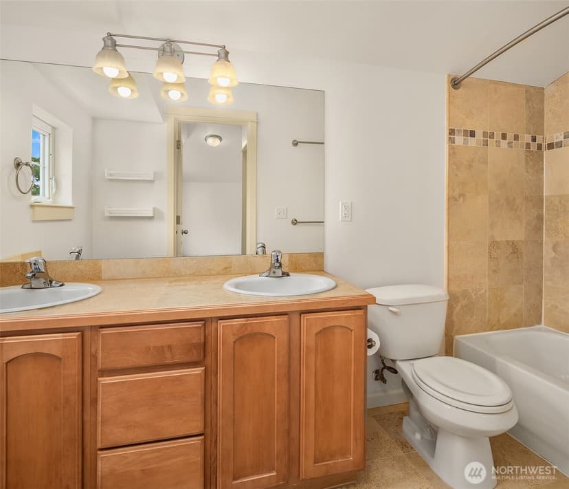 Property photo for 1406 N Northgate Way #B, Seattle photo 16