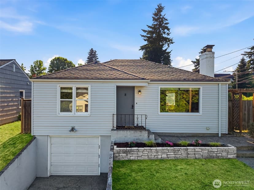 Property photo for 8257 Interlake Avenue N, Seattle photo 32