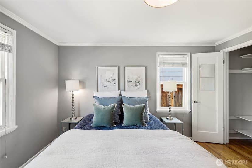 Property photo for 8257 Interlake Avenue N, Seattle photo 18