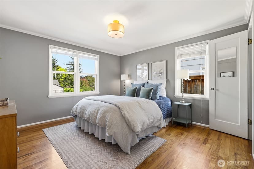 Property photo for 8257 Interlake Avenue N, Seattle photo 16
