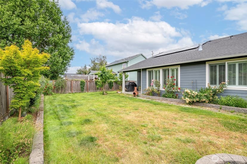 Property photo for 1502 12th Avenue SE, Puyallup photo 30