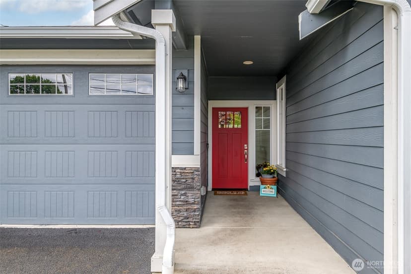 Property photo for 1502 12th Avenue SE, Puyallup photo 2