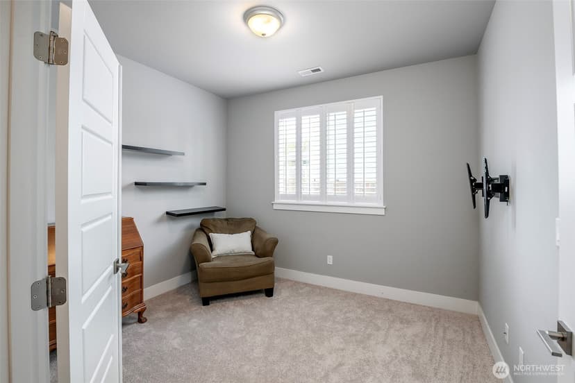 Property photo for 1502 12th Avenue SE, Puyallup photo 23