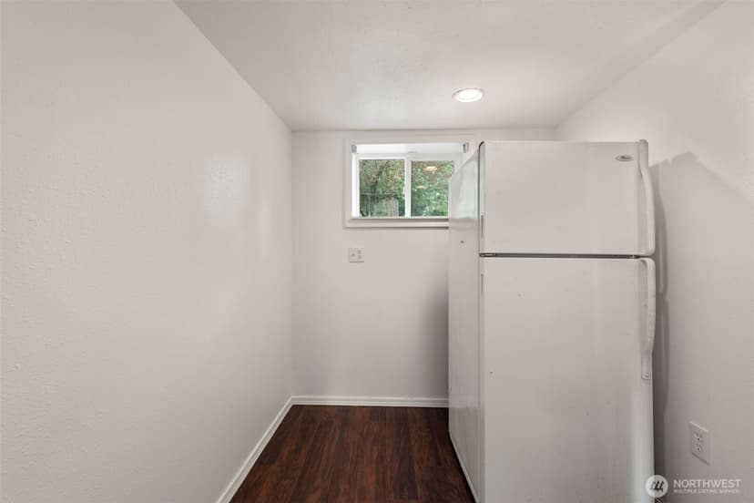 Property photo for 20310 5th Avenue NW, Shoreline photo 22