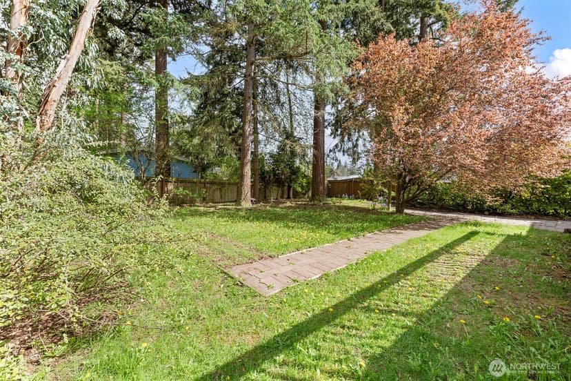 Property photo for 20310 5th Avenue NW, Shoreline photo 25