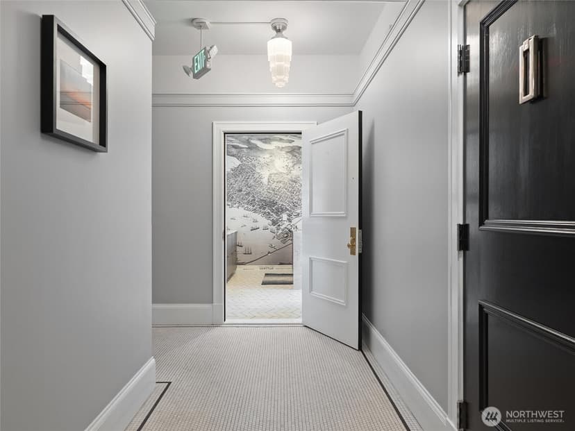 Property photo for 1519 3rd Avenue #501, Seattle photo 11
