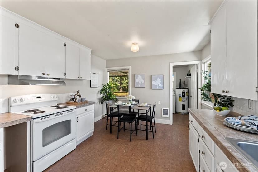 Property photo for 8618 Tacoma Avenue S, Tacoma photo 14