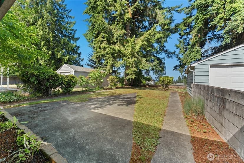 Property photo for 8618 Tacoma Avenue S, Tacoma photo 8