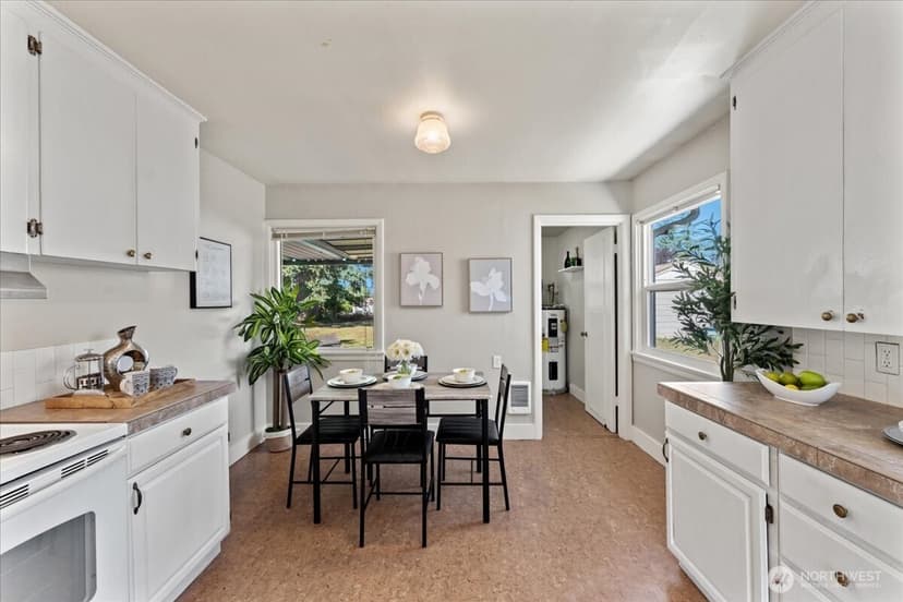 Property photo for 8618 Tacoma Avenue S, Tacoma photo 15