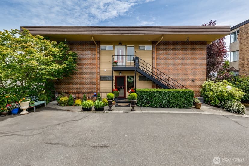 Property photo for 5120 Beaumont Drive #C, Everett photo 2