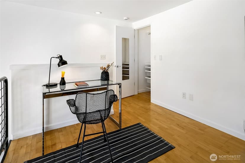 Property photo for 2324 1st Avenue #214, Seattle photo 13