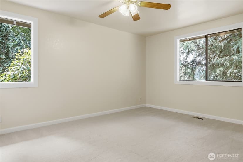 Property photo for 12926 164h Avenue NE, Redmond photo 30