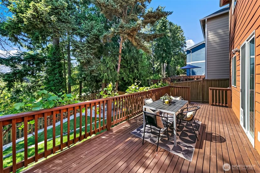 Property photo for 11341 5th Avenue SW, Seattle photo 13