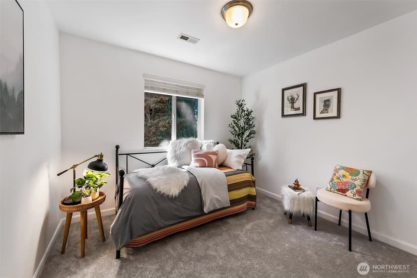 Property photo for 11341 5th Avenue SW, Seattle photo 26
