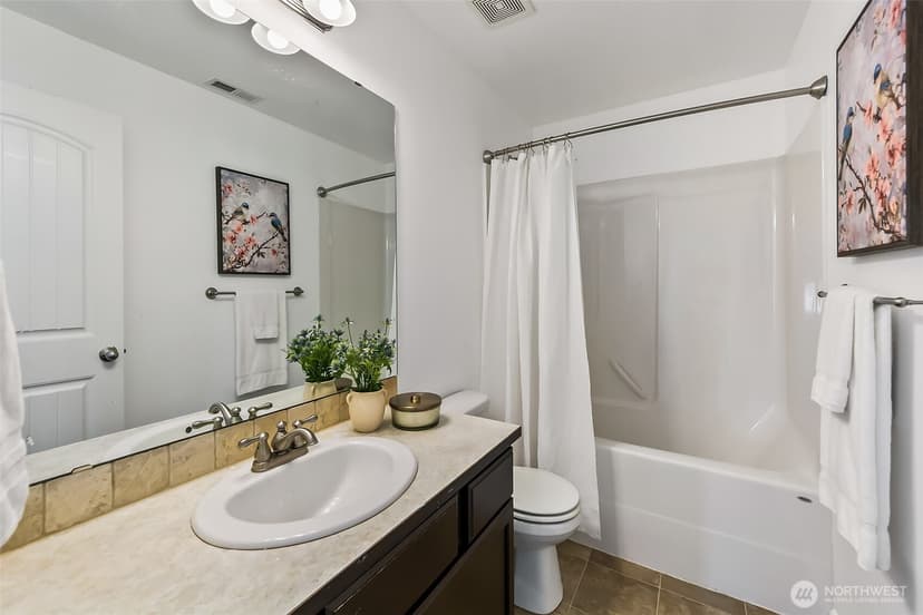 Property photo for 11341 5th Avenue SW, Seattle photo 25