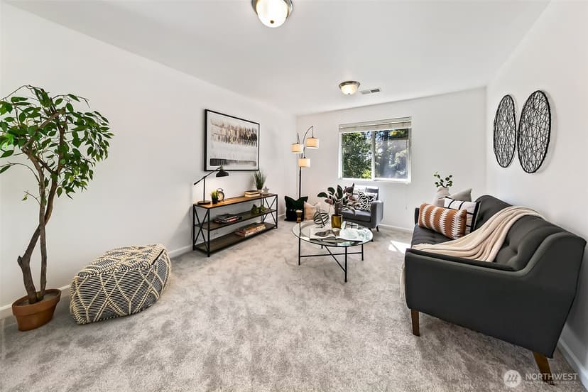Property photo for 11341 5th Avenue SW, Seattle photo 19