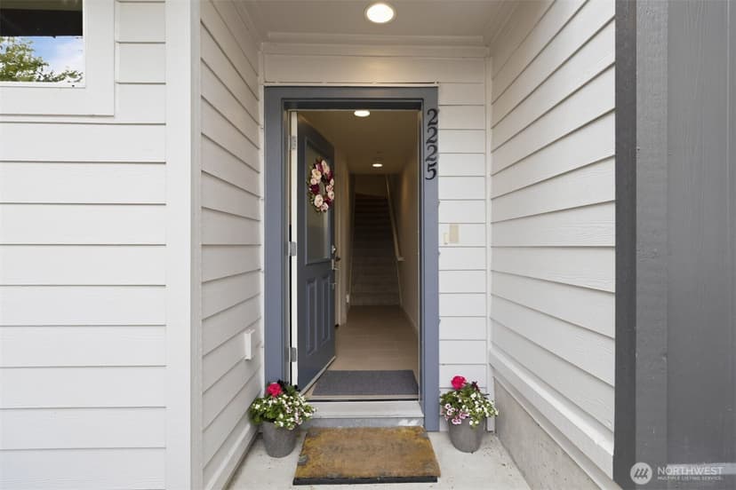 Property photo for 2225 NW Moraine Place, Issaquah photo 3