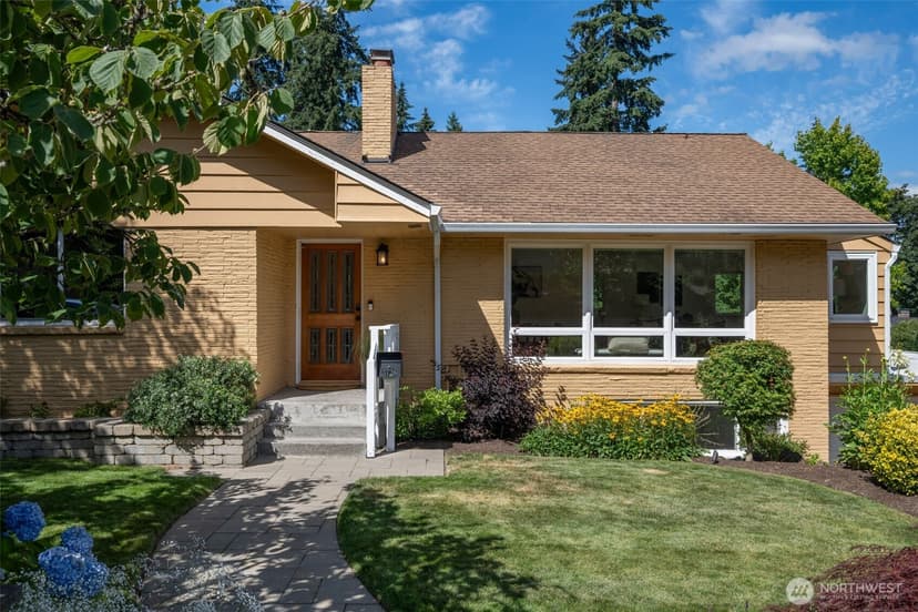 Property photo for 3726 NE 165th Street, Lake Forest Park photo 2