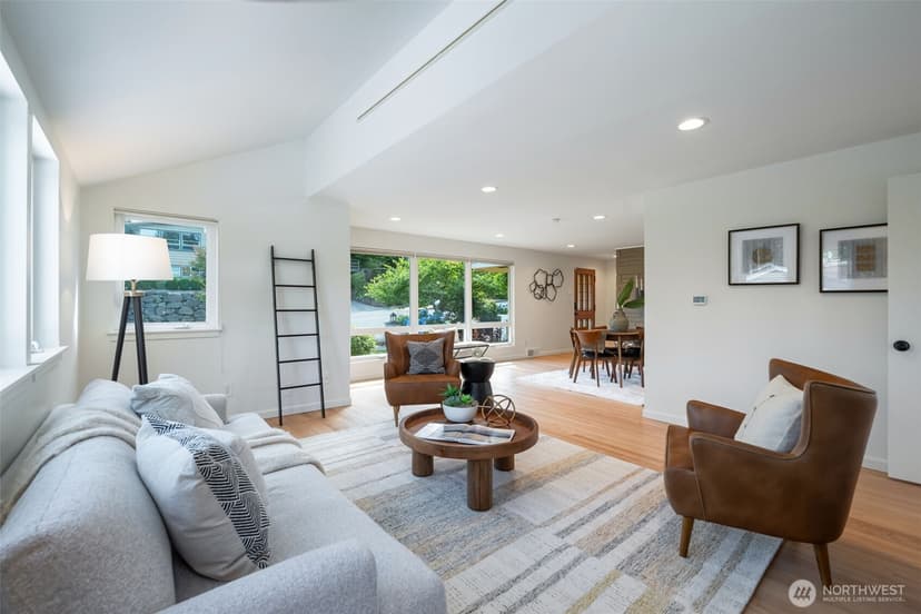 Property photo for 3726 NE 165th Street, Lake Forest Park photo 7