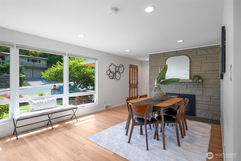 Property photo for 3726 NE 165th Street, Lake Forest Park photo 4