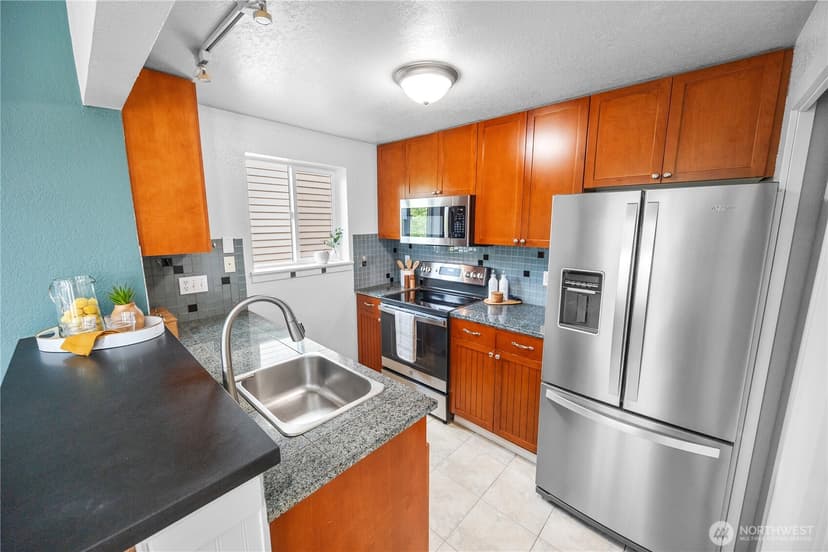 Property photo for 3008 N Narrows Drive #C303, Tacoma photo 2